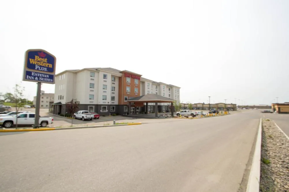 Best Western Estevan Inn & Suites hotel hero