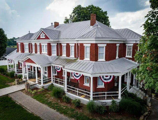 Grand Victorian Inn hotel detail image 2