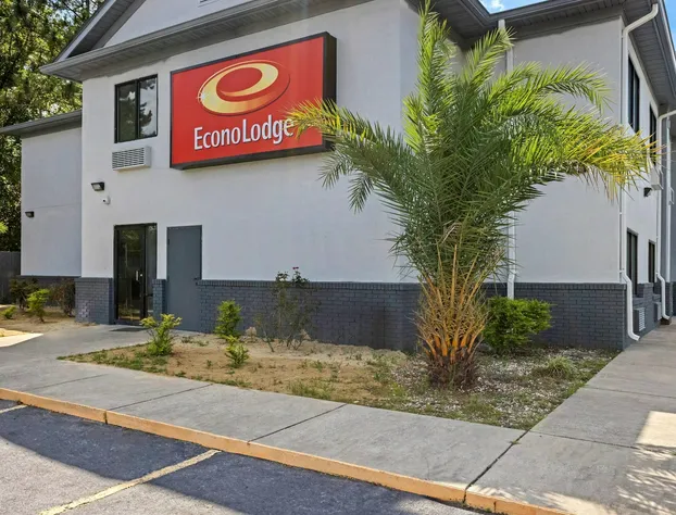 Econo Lodge hotel detail image 1