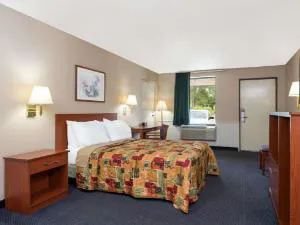 Knights Inn Elizabethtown hotel detail image 1