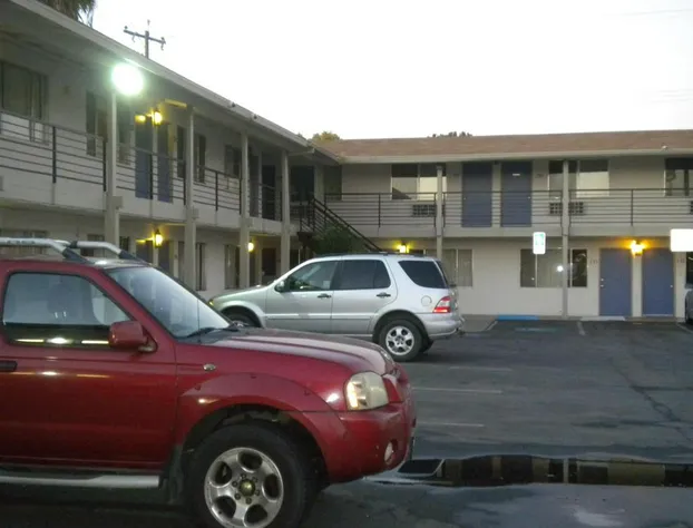 Wasco Inn Motel hotel detail image 2