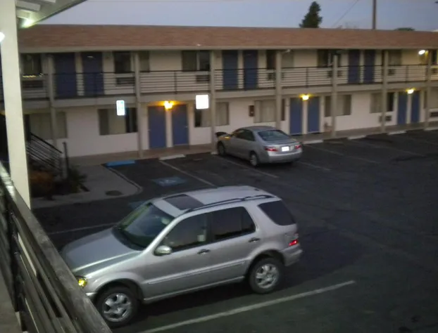 Wasco Inn Motel hotel detail image 1