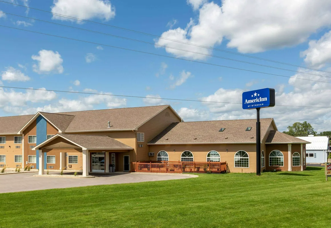 AmericInn by Wyndham Jefferson hotel hero