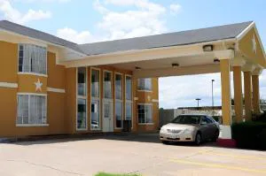 Quality Inn Gonzales hotel detail image 1