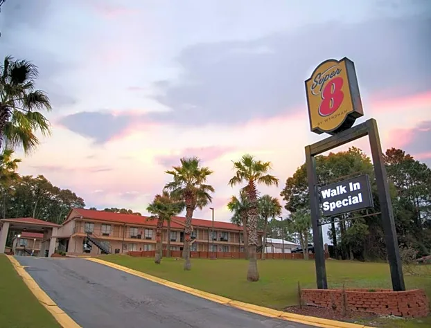 Quality Inn hotel detail image 4