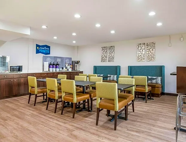 Clarion Pointe East Lansing University Area hotel detail image 4