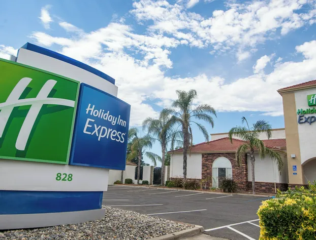Holiday Inn Express Oakdale by IHG hotel detail image 1