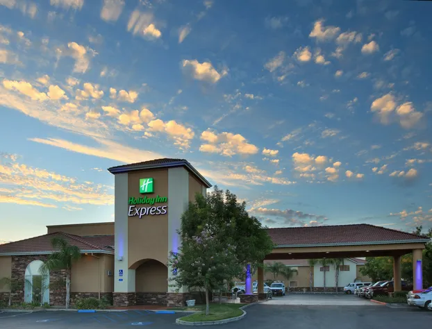 Holiday Inn Express Oakdale by IHG hotel detail image 2