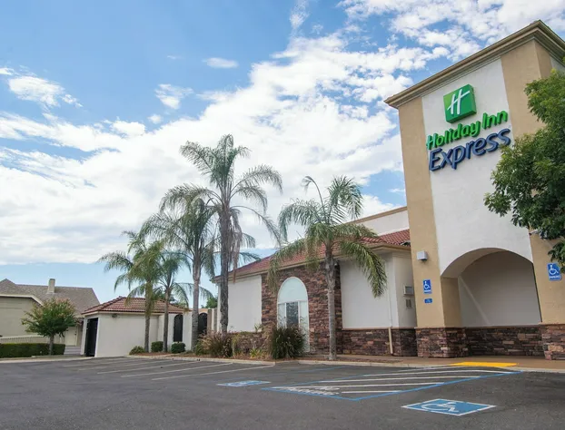 Holiday Inn Express Oakdale by IHG hotel detail image 3