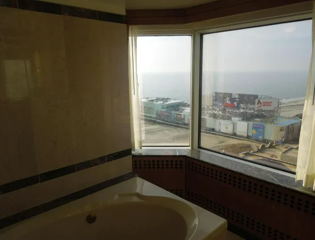 Bally's Atlantic City Hotel & Casino hotel detail image 4