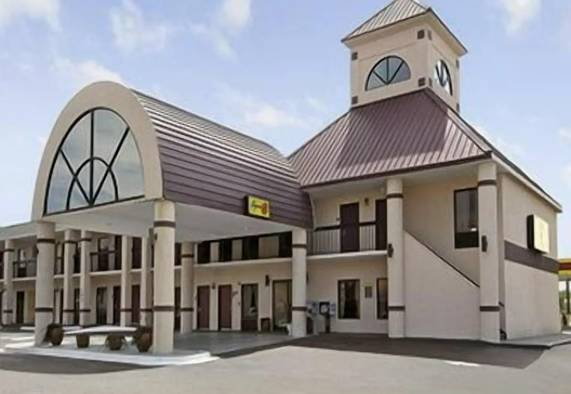 Super Inn hotel hero