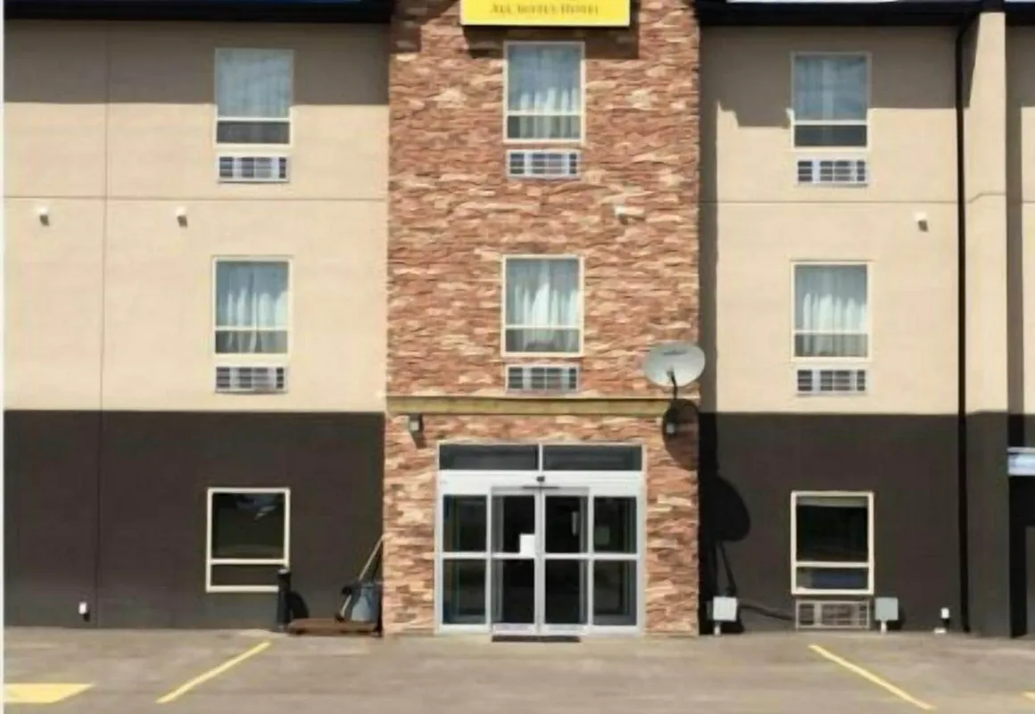 Western Star All Suites Melita hotel hero