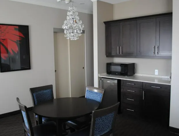 Days Inn & Suites by Wyndham Lindsay hotel detail image 3