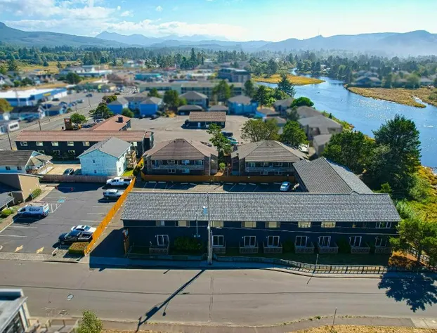 Coast River Inn by OYO Seaside hotel detail image 4