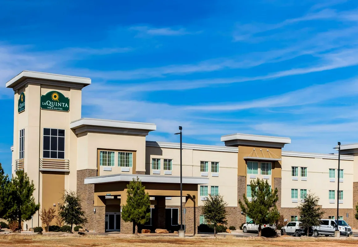 La Quinta Inn & Suites by Wyndham Andrews hotel hero
