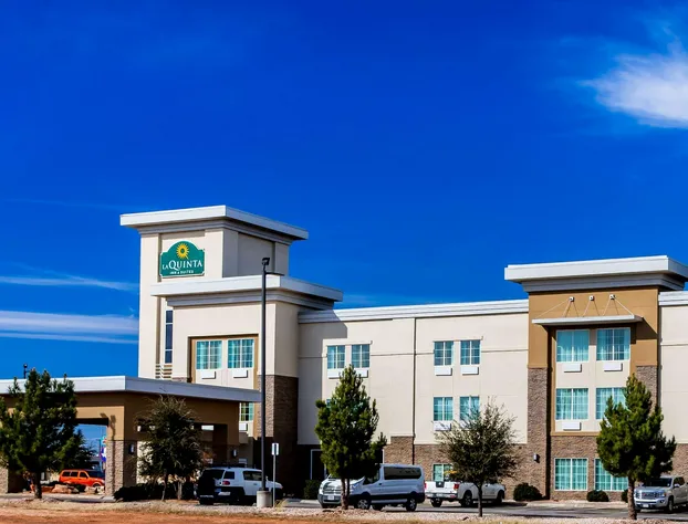 La Quinta Inn & Suites by Wyndham Andrews hotel detail image 3