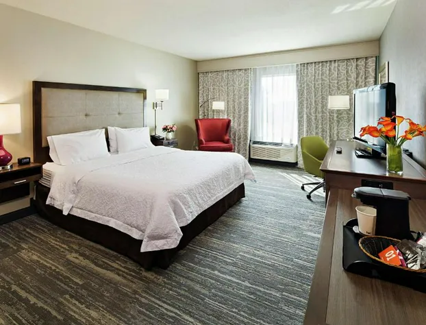 Hampton Inn & Suites Palm Desert hotel detail image 4