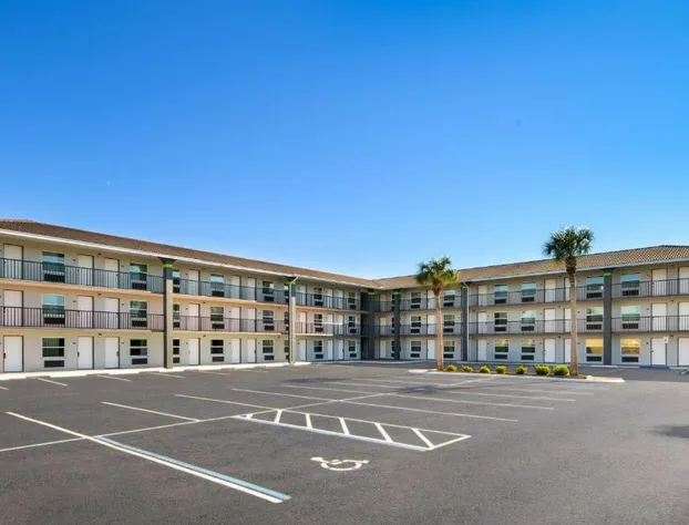 SureStay Hotel by Best Western Clermont Theme Park West hotel detail image 1