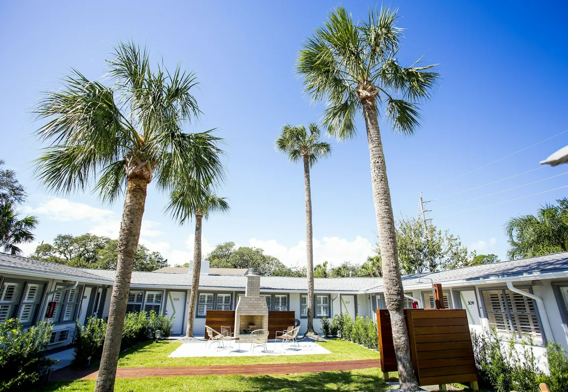 The Hotel Palms hotel hero