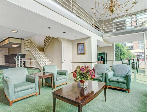Days Inn by Wyndham Arlington/Washington DC hotel detail image 3