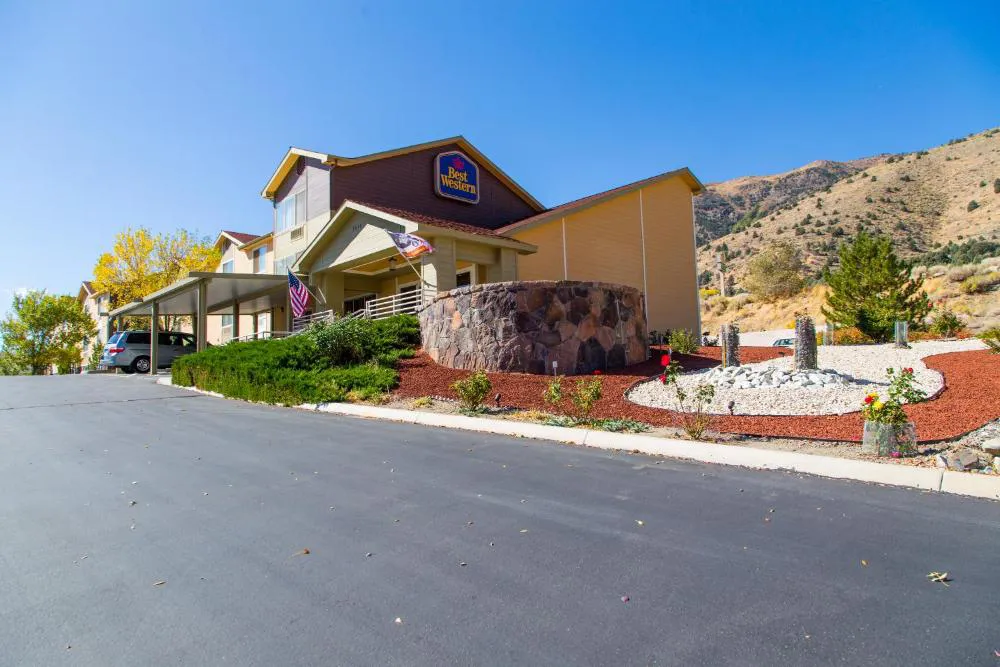 Best Western Topaz Lake Inn hotel hero