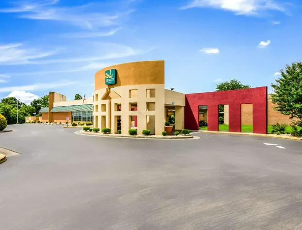 Quality Inn Roanoke Airport hotel detail image 2