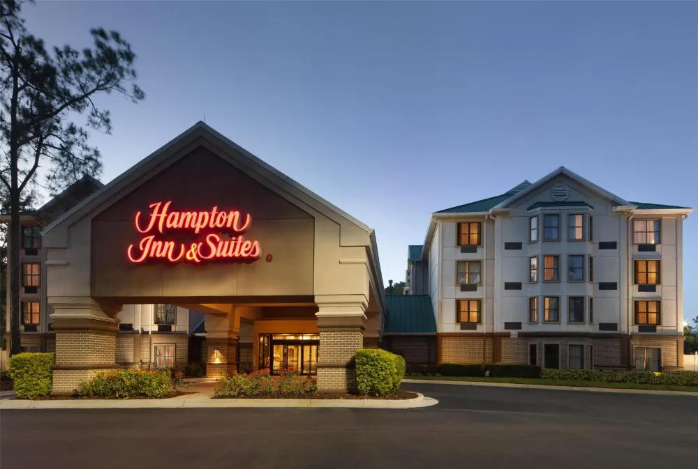 Hampton Inn & Suites Tampa-North hotel hero
