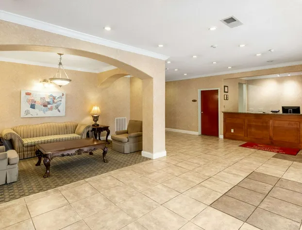 Econo Lodge Inn & Suites Douglasville hotel detail image 4