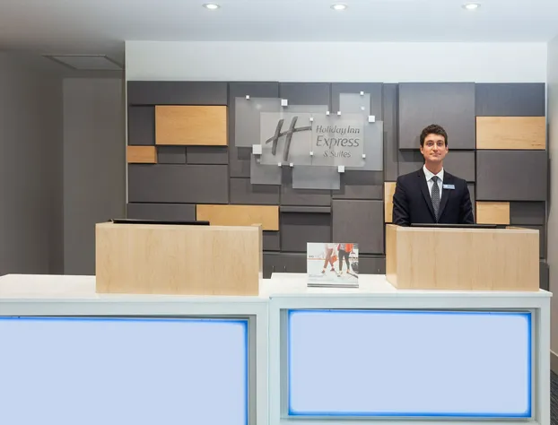 Holiday Inn Express Hotel & Suites Ft Lauderdale Airport/Cru by IHG hotel detail image 3