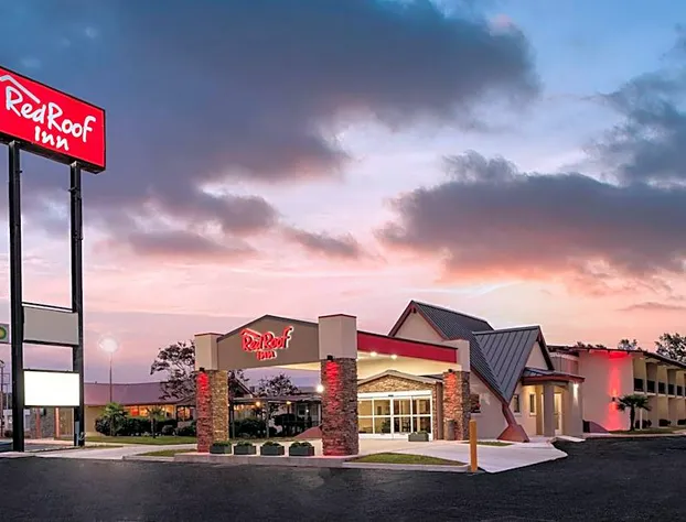 Red Roof Inn Lumberton hotel detail image 1