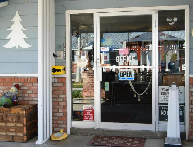 Redwood Motel hotel detail image 4