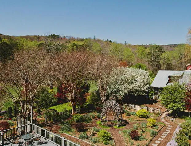 Glen-Ella Springs Hotel & Restaurant hotel detail image 3