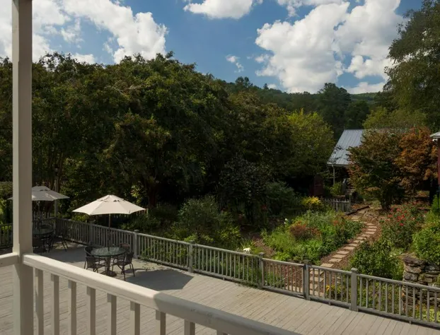 Glen-Ella Springs Hotel & Restaurant hotel detail image 4