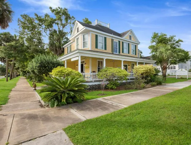 Coombs Inn & Suites hotel detail image 2