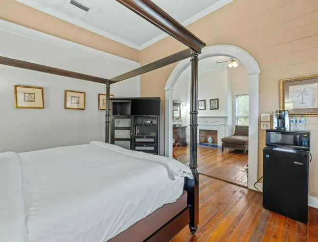 Coombs Inn & Suites hotel detail image 4