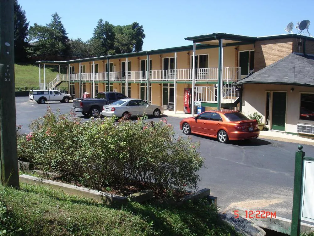 Budget Inn Ellijay hotel hero