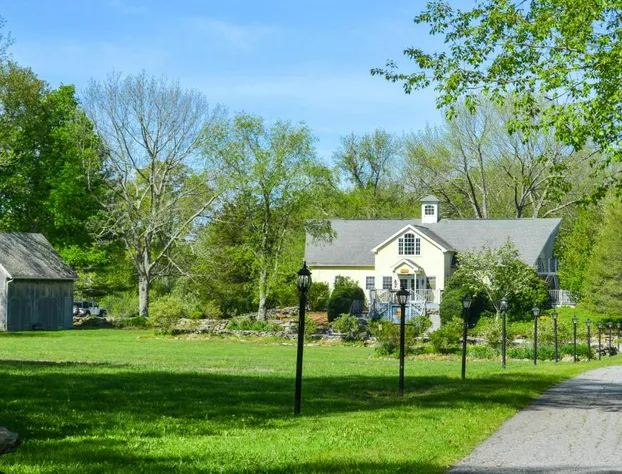 Stonecroft Inn hotel detail image 2
