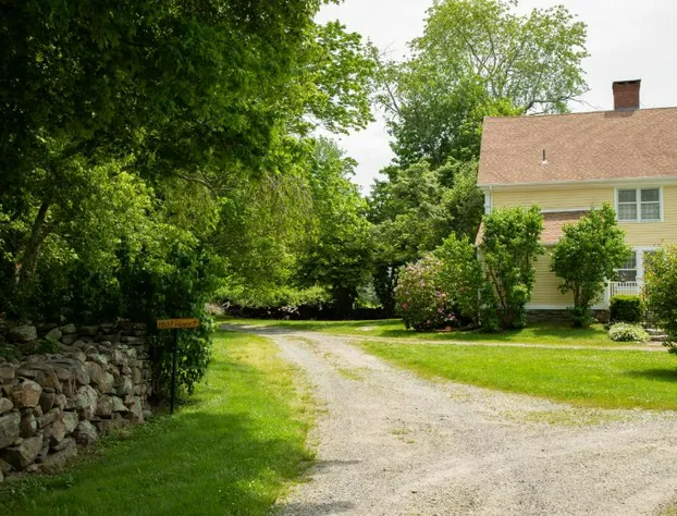 Stonecroft Inn hotel detail image 1