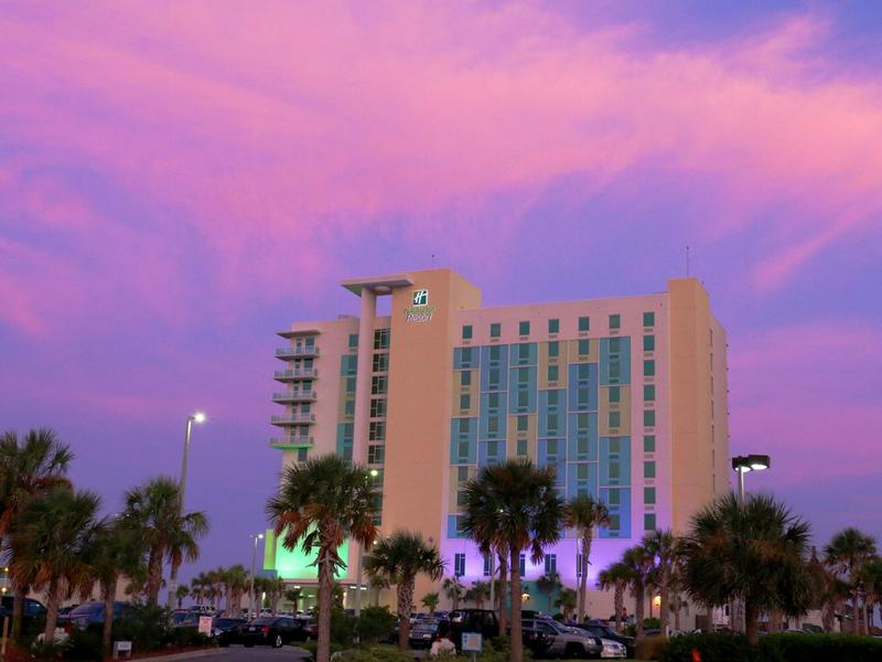 Holiday Inn Resort Pensacola Beach, an IHG Hotel hero