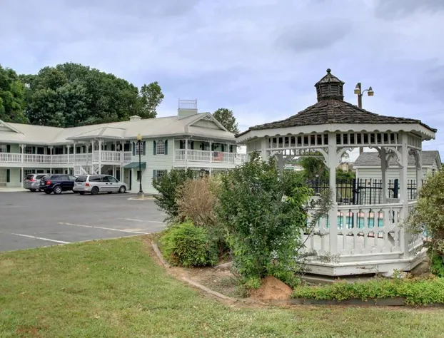 Key West Inn - Lafayette hotel detail image 1