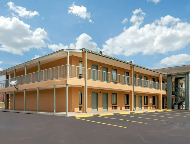 Econo Lodge Cuthbert hotel detail image 4