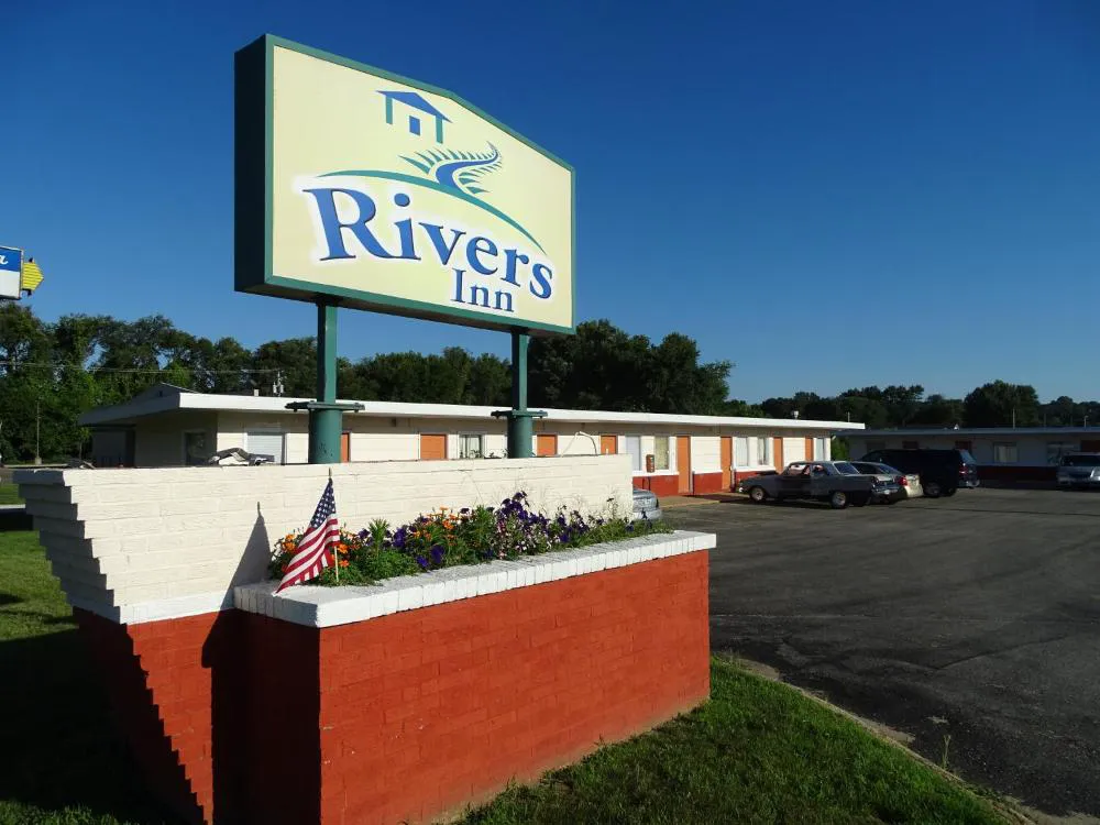 Rivers Inn Fort Madison hotel hero