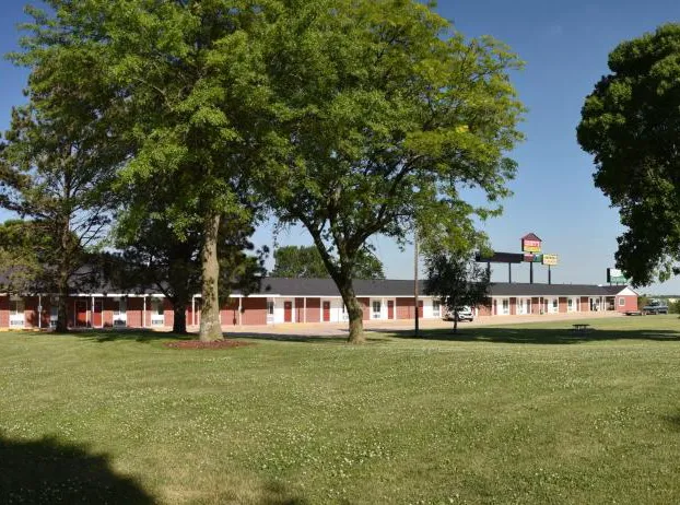 Crest Country Inn hotel detail image 1