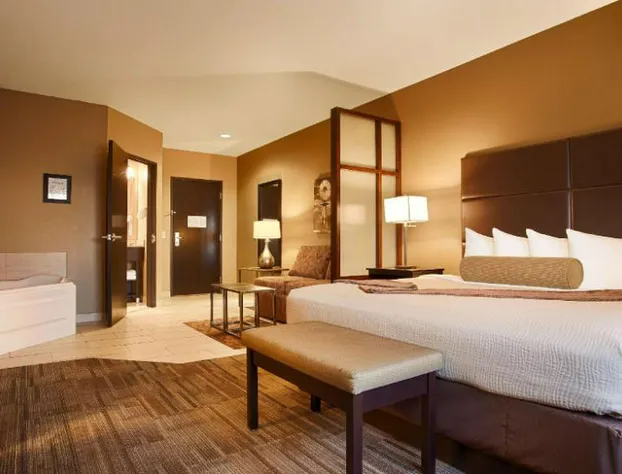 Best Western Plus Night Watchman Inn & Suites hotel detail image 2