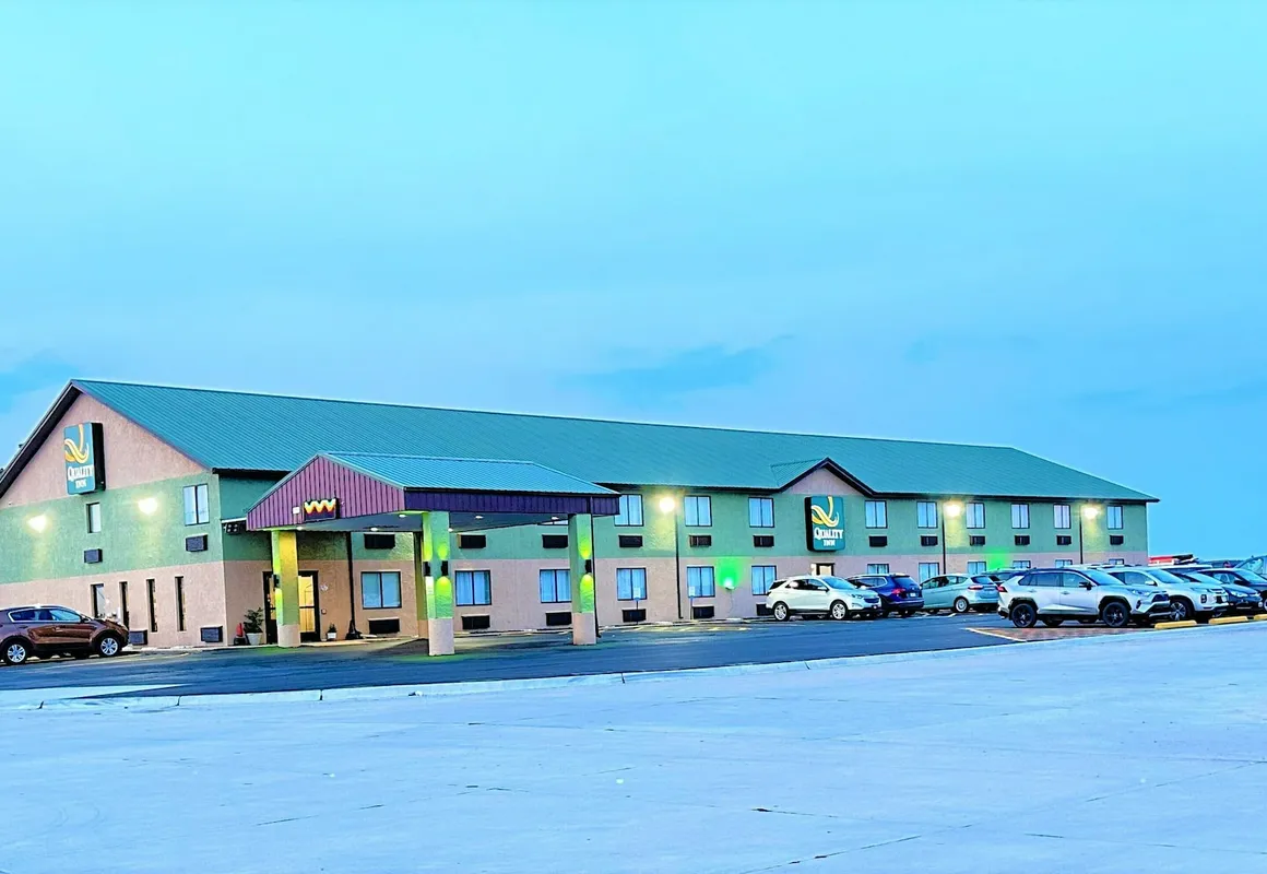 Quality Inn hotel hero