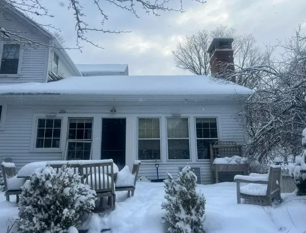 Copper Swan hotel detail image 3