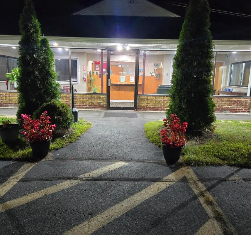 Nashoba Valley Inn & Suites hotel hero