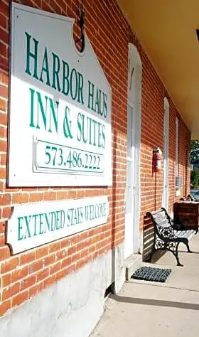 Harbor Haus Inn & Suites hotel detail image 1