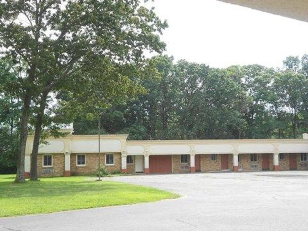 Economy Inn hotel hero