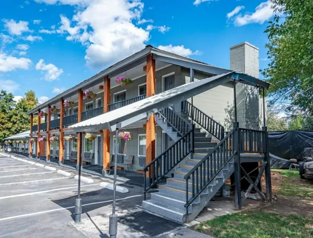 Sandman Motel hotel detail image 3